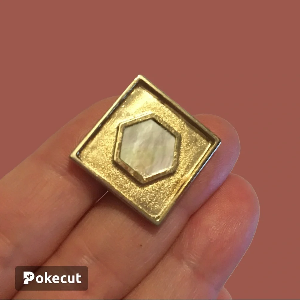 Vintage Swank Mens Gold Toned Square Cuff Links